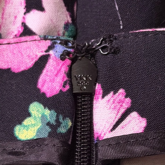 NWT Express Black Pink Floral Mini Skort Y2K Coquette Office Siren Skirt Size 10 - Picture 11 of 13